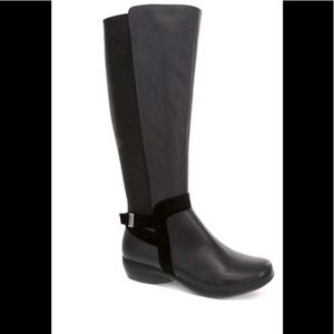 Karen Scott Vodaa Boots - 1’ Heel - Buckle Strap
